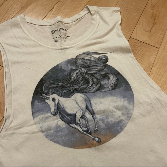 Unicorn tank - Picture 3 of 5